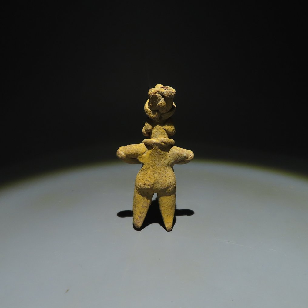 Colima, Messico occidentale Terracotta Colima, Messico occidentale, figura. 200 a.C. - 500 d.C. Altezza 10 cm. Licenza di importazione #3.2