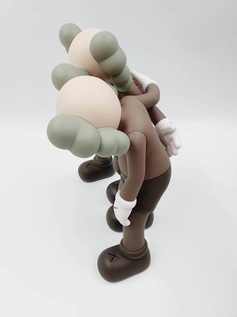 Kaws (1974) - KAWS Along The way Brown 2019 #4.3