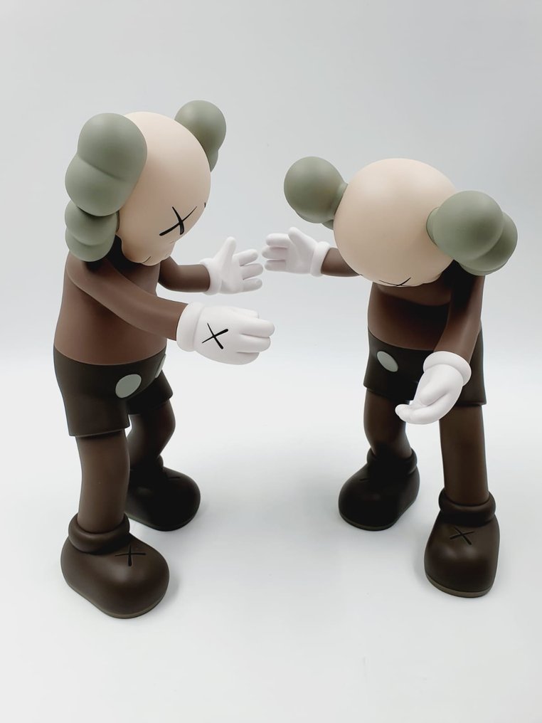 Kaws (1974) - KAWS Along The way Brown 2019 #1.0