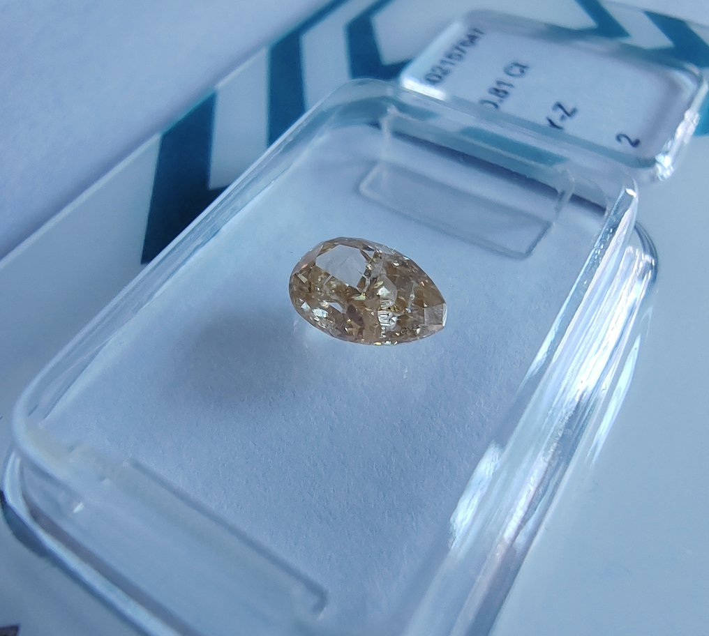 1 pcs Gyémánt  (Természetes)  - 0.81 ct - Körte - I2 - Nemzetközi Gemmológiai Intézet (IGI) #2.1