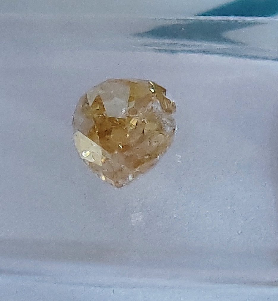 1 pcs Gyémánt  (Természetes)  - 0.81 ct - Körte - I2 - Nemzetközi Gemmológiai Intézet (IGI) #2.2