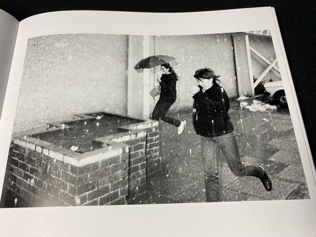 SIGNED; Martin Parr - Monograph (FIRST ITALIAN PRINTING, MINT CONDITION, SHRINK-WRAPPED) - 2002 #1.0