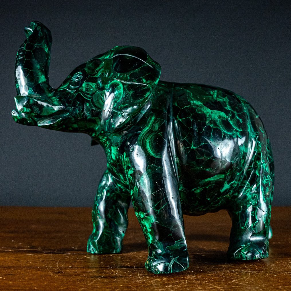 Bardzo dekoracyjny słoń z kryształów malachitu A + Rzeźba 16298,4 ct- 3259.68 g #1.1
