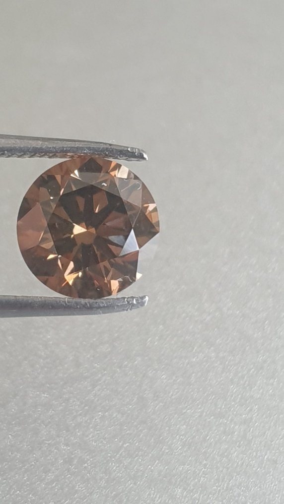 1 pcs Timantti  (Luonnonvärinen)  - 0.94 ct - Pyöreä - Fancy dark Ruskea - VS2 - Amerikan gemologinen instituutti (GIA) #2.1