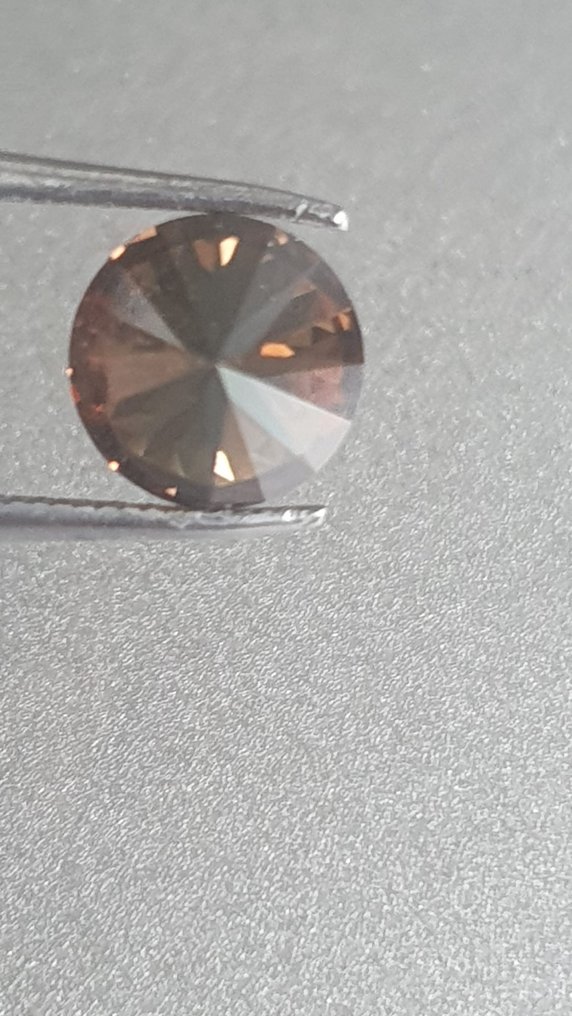 1 pcs Timantti  (Luonnonvärinen)  - 0.94 ct - Pyöreä - Fancy dark Ruskea - VS2 - Amerikan gemologinen instituutti (GIA) #3.2