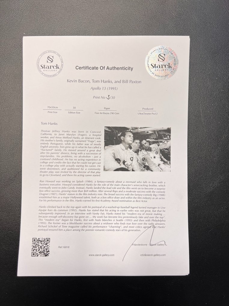 Apollo 13 (1995) - Kevin Bacon, Tom Hanks, and Bill Paxton - Fine Art Photography - Luxury Wooden Framed 70X50 cm - Limited Edition Nr 01 of 30 - Serial ID 16818 - Original Certificate (COA), Hologram - 100% New. Shipping Reduction from 3 items #1.0