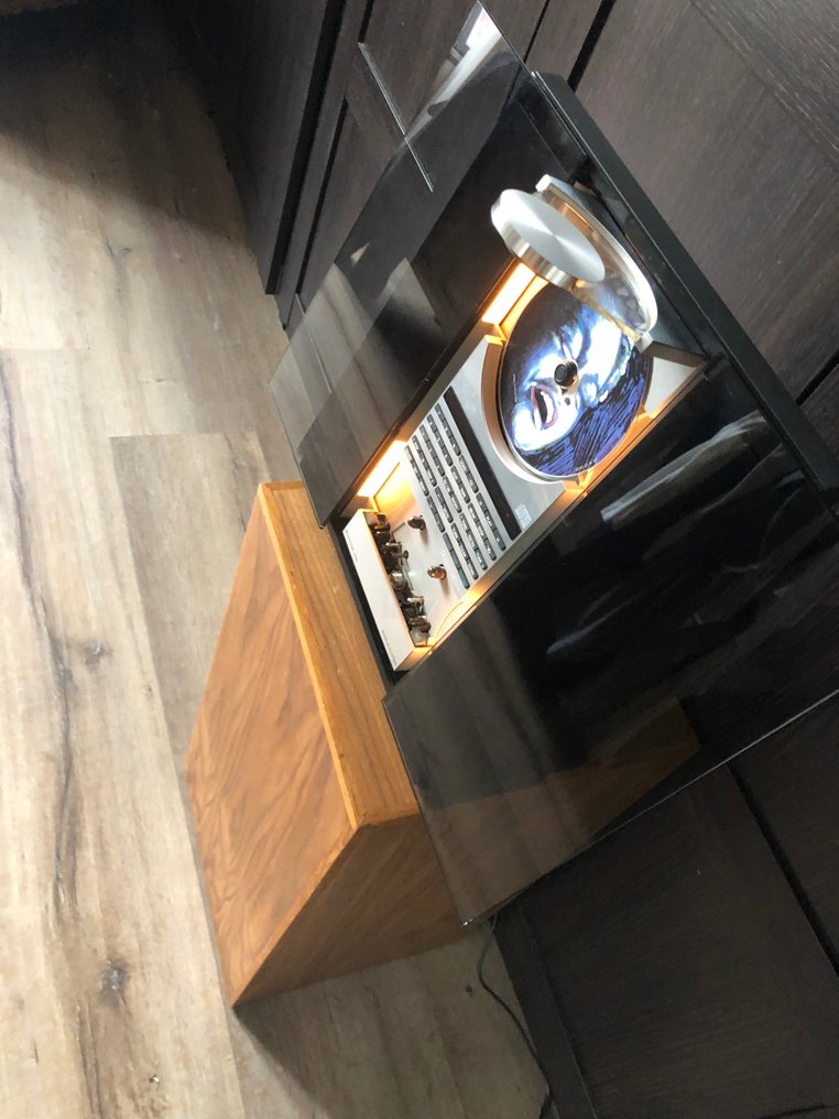 Bang & Olufsen Davis Lewis - Beosound Overture con AUX Set Hi-Fi #3.2