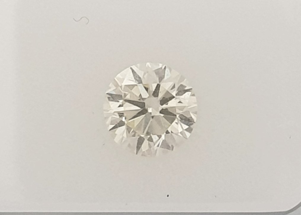 1 pcs Diamante  (Colorido natural)  - 1.01 ct - Redondo - Light Amarelo - VVS1 - Antwerp International Gemological Laboratories (AIG Israel) #2.2