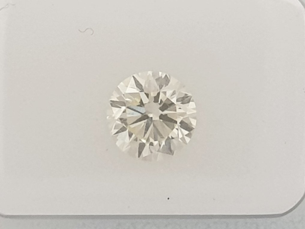 1 pcs Diamant  (Naturfarvet)  - 1.01 ct - Rund - Light Gul - VVS1 - Antwerp International Gemological Laboratories (AIG Israel) #3.3