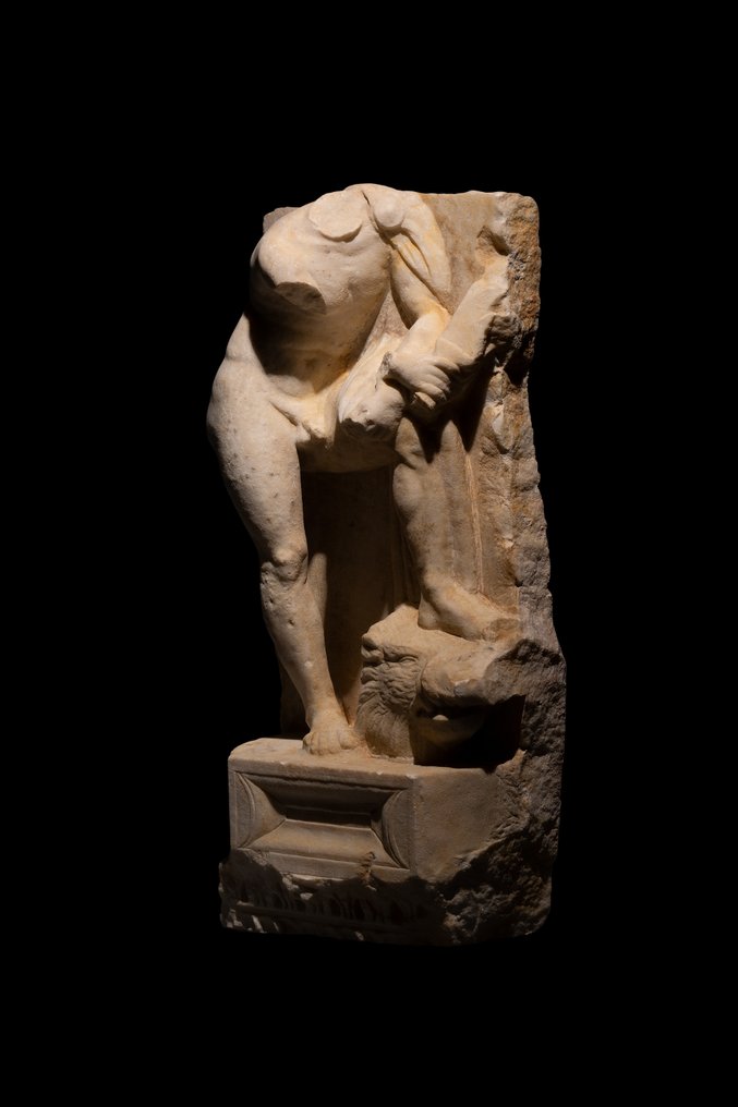 Ancient Roman Marble Fragment from a Sarcophagus showing Meleager and the wild Boar. 2nd century AD. 68 cms H #4.3