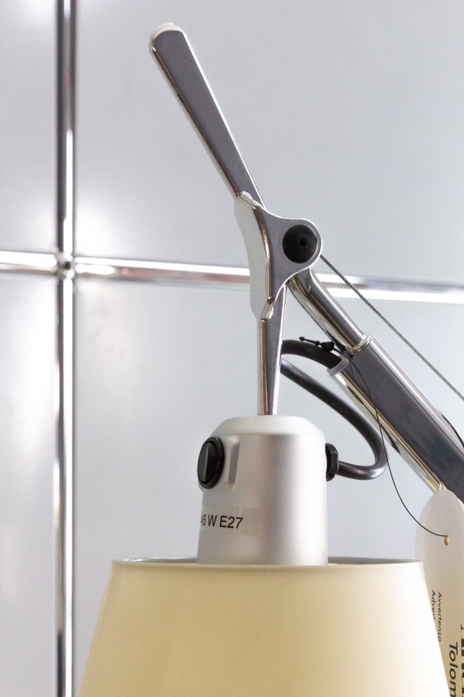 Artemide - Michele De Lucchi, Giancarlo Fassina - Φωτιστικό γραφείου - Tolomeo Basculante Clamp - Αλουμίνιο, Περγαμηνή #4.3