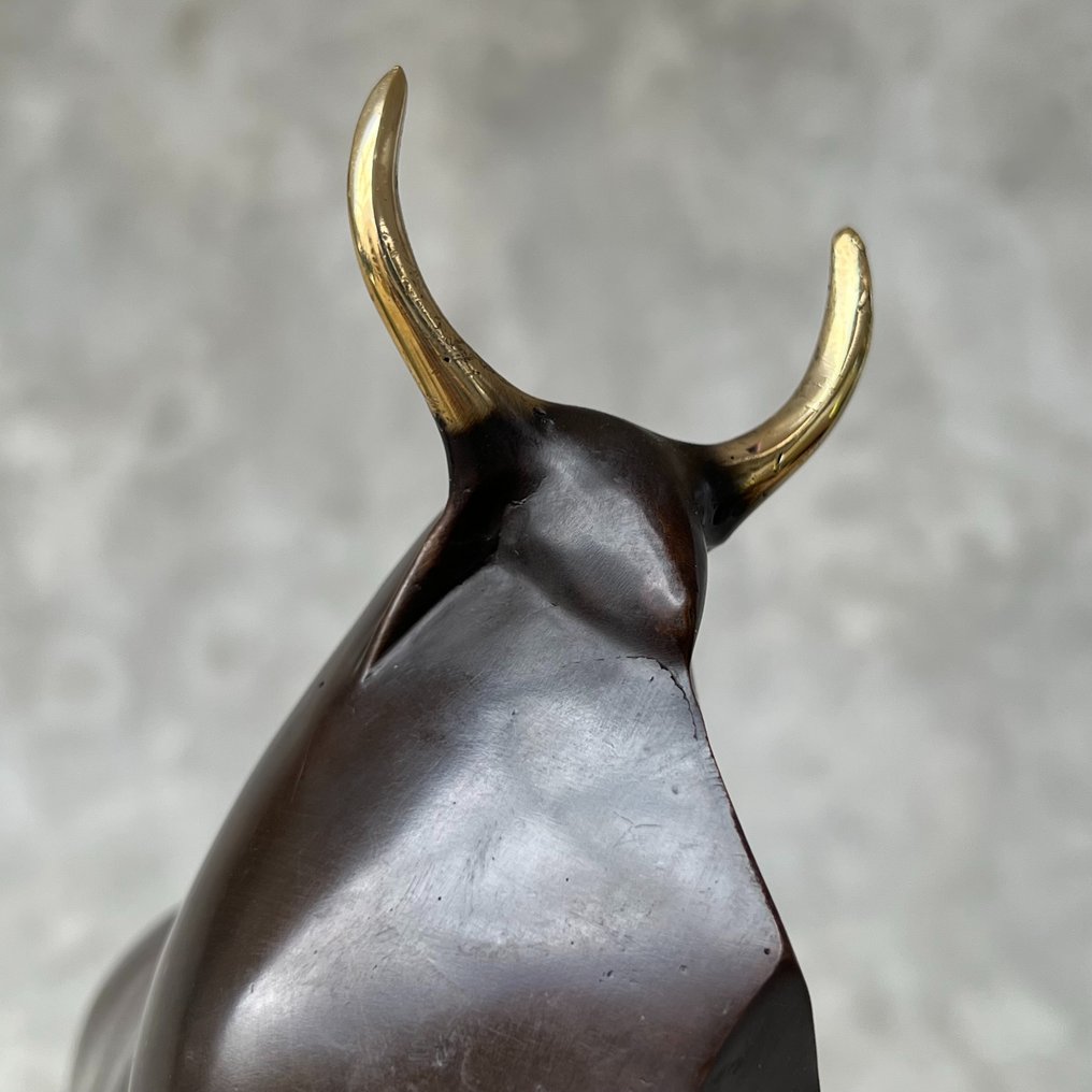 Statue, No Reserve Price - Abstract Buffalo, Bronze with Golden Accents - 15 cm - Bronze #3.2
