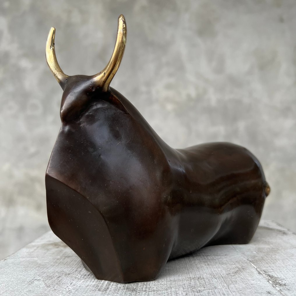 Statue, No Reserve Price - Abstract Buffalo, Bronze with Golden Accents - 15 cm - Bronze #1.0