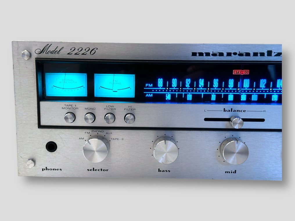 Marantz - Modell 2226 - Stereo-Festkörper-Receiver #2.2