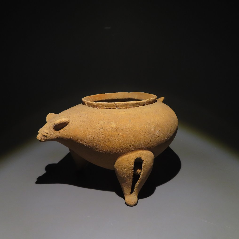 瓜納卡斯特, 尼可亞, 哥斯大黎加 Terracotta 三腳容器，西元 1200-1350 年。 17.5 公分高。西班牙進口許可證。 #2.1