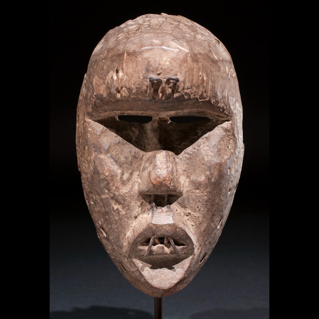 Gammelt maskespil begyndelsen af 1900-tallet. - Med oprindelse - Dan - Elfenbenskysten #1.0