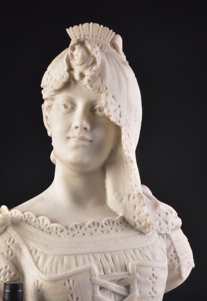 Adolfo Cipriani (Italian, act. ca. 1880-1930). - Skulptur, Een grote Carrara marble buste of een mooie jonge dame en haar tomberijn - 68 cm - Alabst - 1920 #3.2