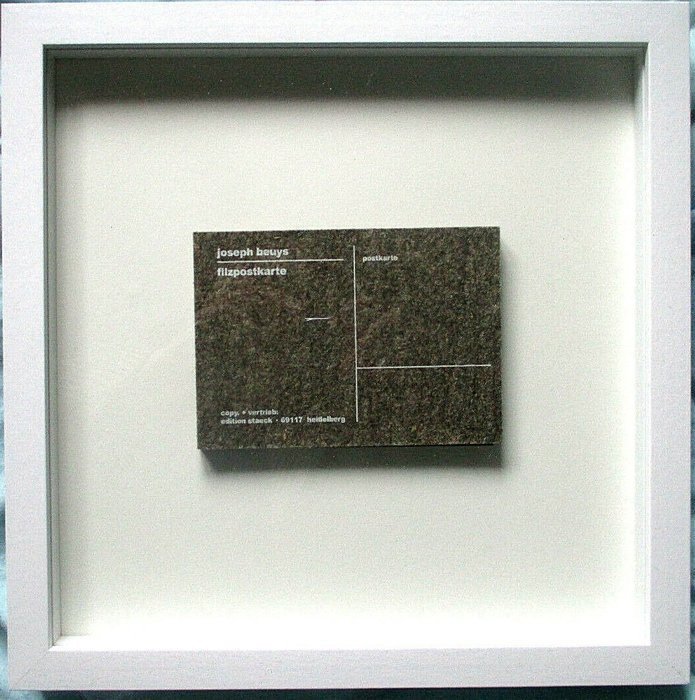 Joseph Beuys (1921-1986) - Sculptură, Filzpostkarte - 25 cm - simțit #1.1