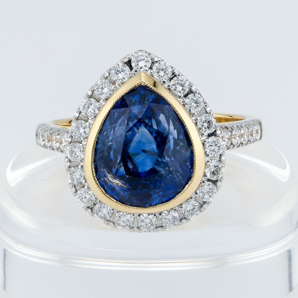 "GRS" - Sri Lankan (Blue) Sapphire (5.80) Ct & Diamond Combo - Ring - 14 kt Gult guld, Vittguld #1.1