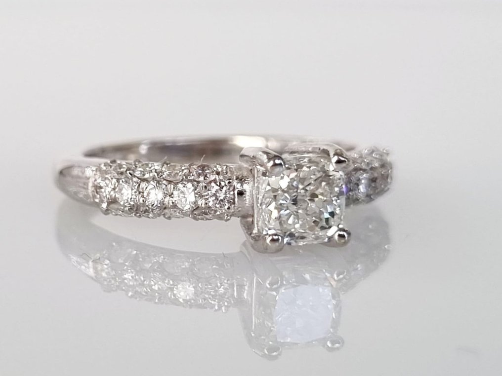 Förlovningsring Vittguld Diamant #2.1