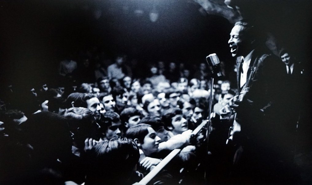 Tony Frank (1941–) - Chuck Berry Paris 1966 #1.0