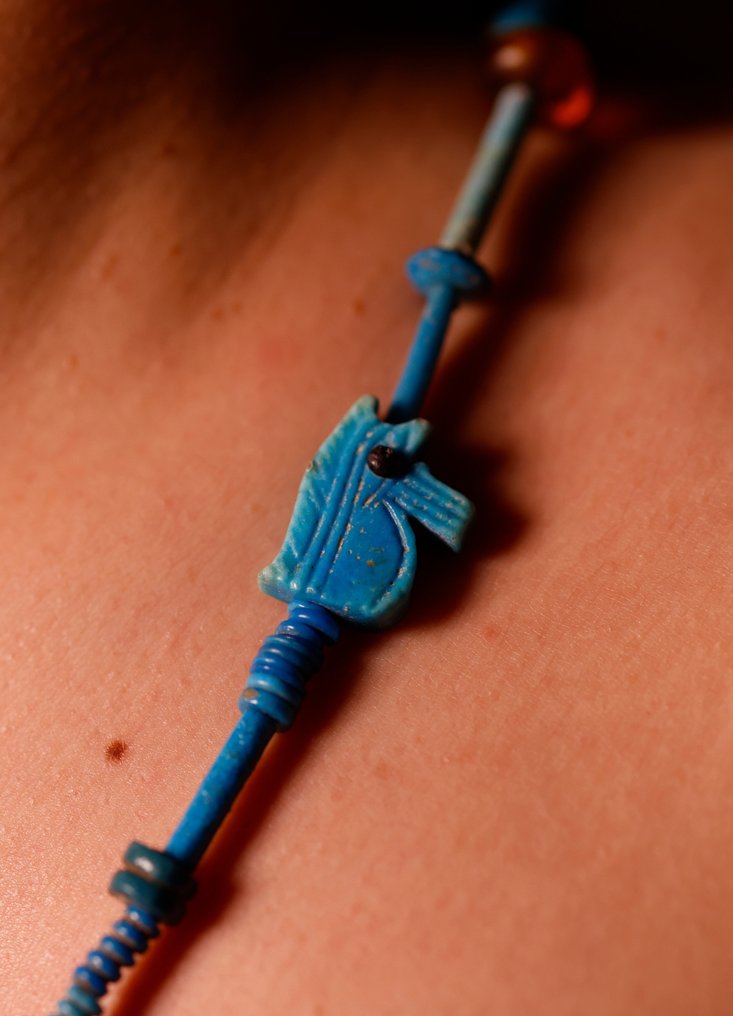 古埃及 Faience 帶有 Udjat 眼睛護身符的項鍊，具有西班牙出口許可證 - 32.5 cm #2.1