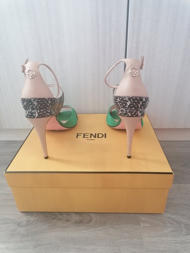 Fendi - Sko med høye hæler - Størrelse: Shoes / EU 38 #1.2