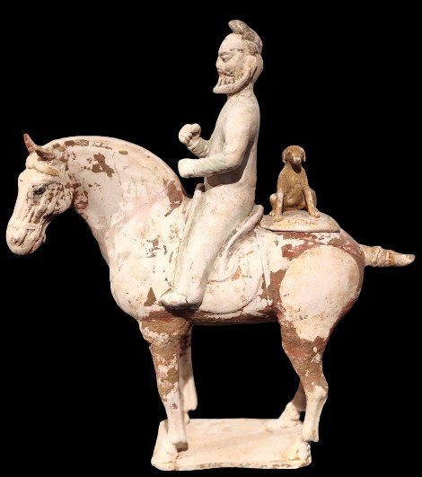 Chino antiguo, dinastía Tang Terracota Chino antiguo, jinete de terracota de la dinastía Tang con su perro. Con prueba TL. EX-SOTHEBY´S - - 40.6 cm #1.2