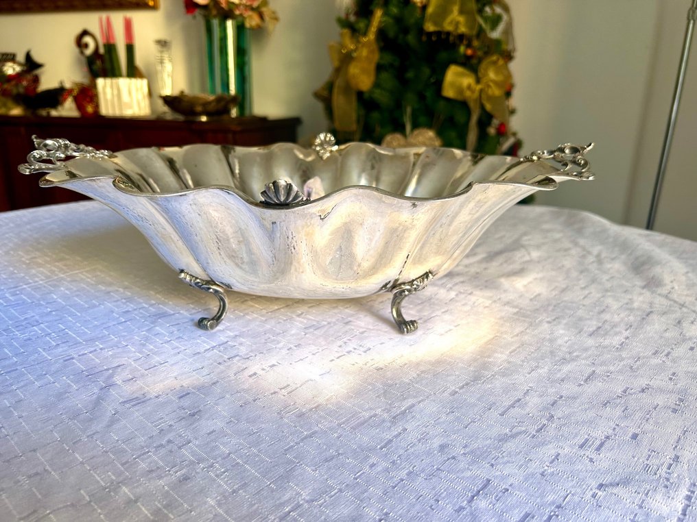 Tafelmiddenstuk - Ovaal middenstuk met geperforeerde decoraties  - Zilver #2.3