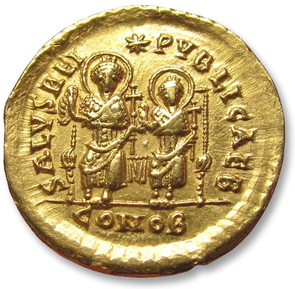 Imperio romano. Valentiniano III (424-455 e. c.). Solidus Constantinople 2nd officina (B) circa 425-429 A.D. #1.1