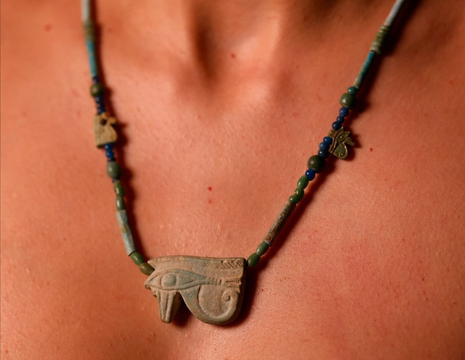Forntida Egypten Fajans Udjat (Eye of Horus) Amuletter Halsband - 29 cm #1.1