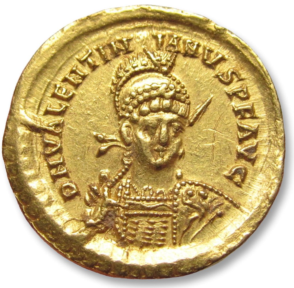 Romarriket. Valentinian III (AD 424-455). Solidus Constantinople 2nd officina (B) circa 425-429 A.D. #1.2
