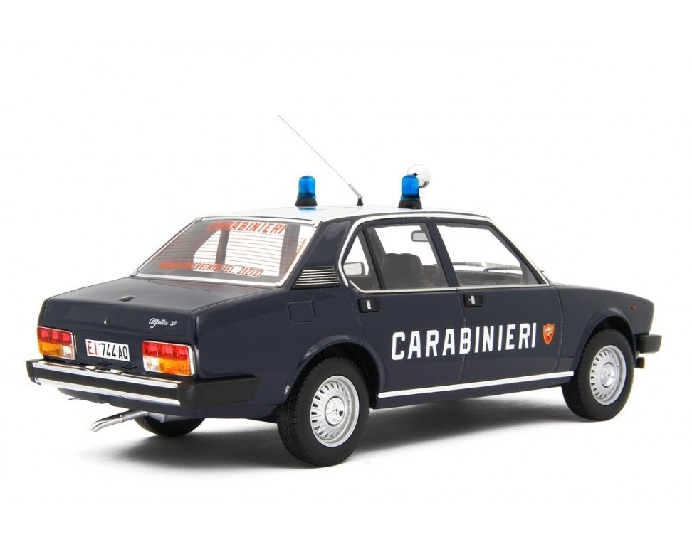 Laudoracing 1:18 - Model sedan - Alfa Romeo Alfetta 2.0L Carabinieri 1978 - LM154A-PO #1.0