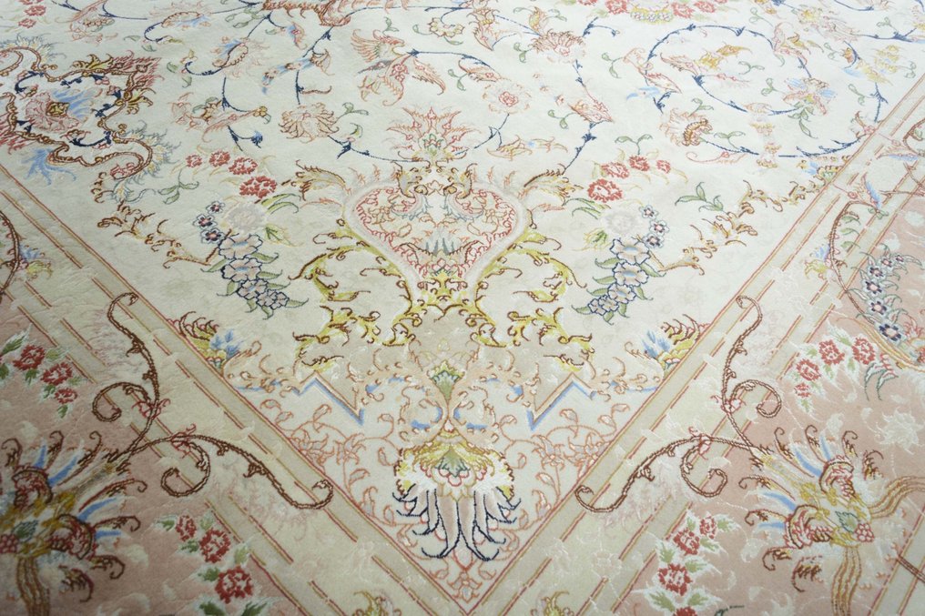Tabriz 60 Raj - mesterværk - meget fin med masser af silke med signatur - Tæppe - 370 cm - 245 cm #2.1