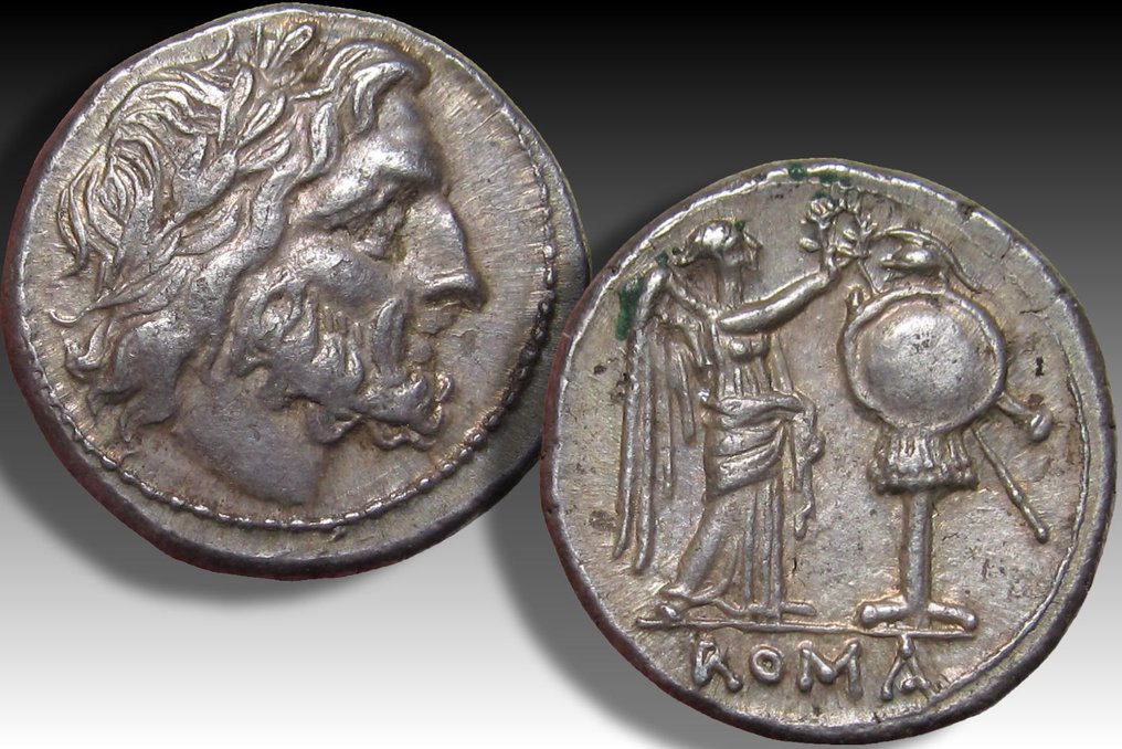 Rooman tasavalta. Victoriatus Anonymous issue, uncertain mint in Sicily circa 211-208 B.C. - beautiful example #2.1