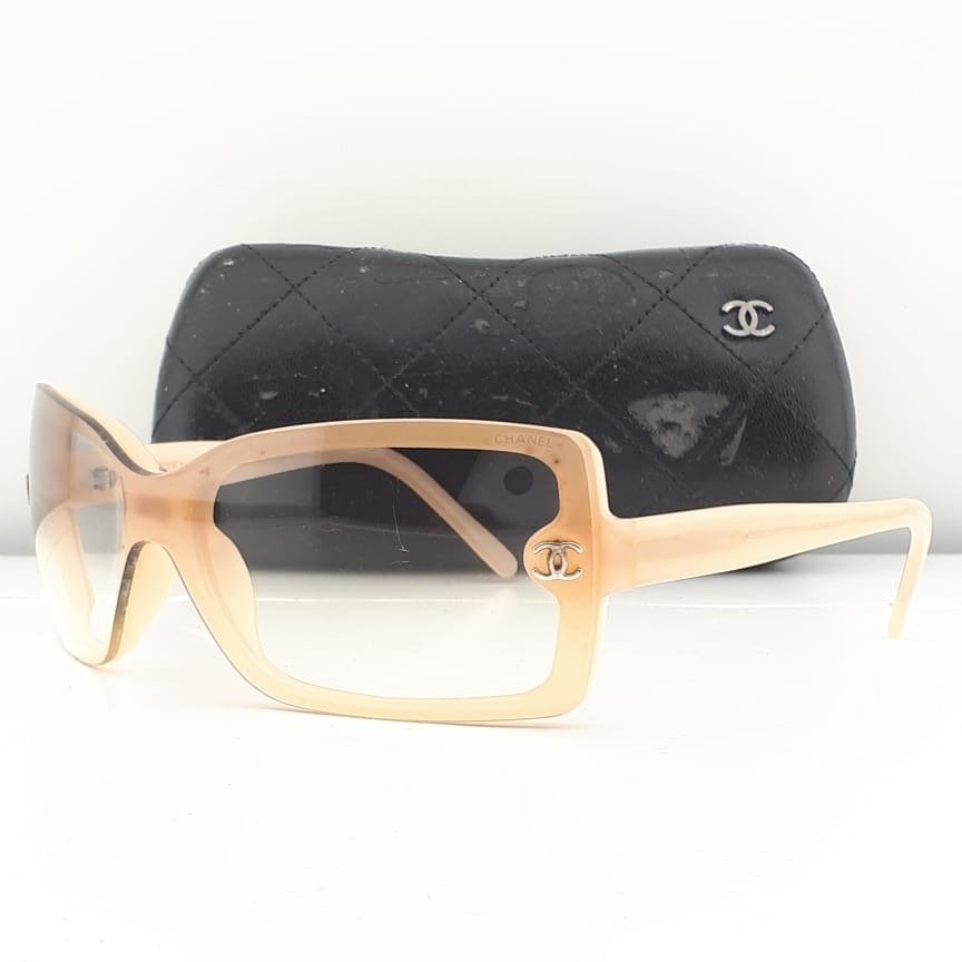 Chanel - Shield Transparent Salmon Color Resin Frame with Chanel Logo Details - Sunglasses #2.1