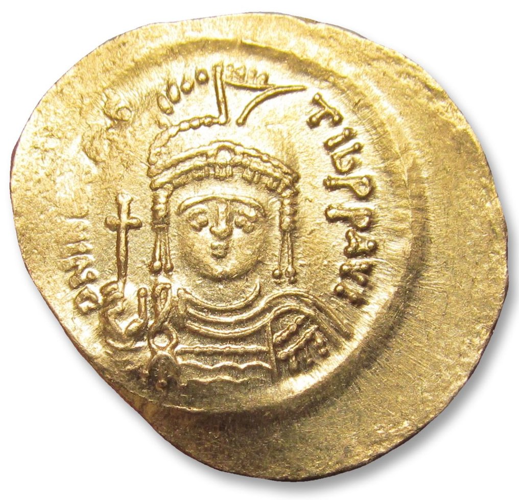Impero bizantino. Maurizio Tiberio (582-602 d.C.). Solidus Constantinople mint 583-601 A.D. - officina H (= 8th) - sharply struck on very large 24mm flan #1.2