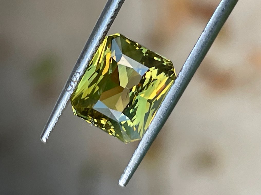 1 pcs  Aleksandriitti  - 4.20 ct #1.0