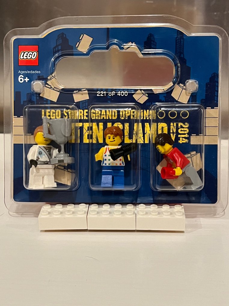 Lego - GRAND OPENING - LEGO BRAND STORE GRAND OPENING SET - UBER RARE - Staten Island Exclusive Minifigure Pack No 221/400 - 2010-2020 #1.1
