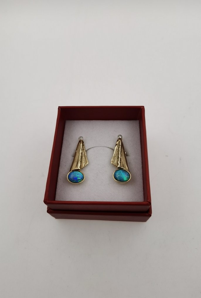 Earrings - 14 kt. Yellow gold Opal - Diamond  #2.2
