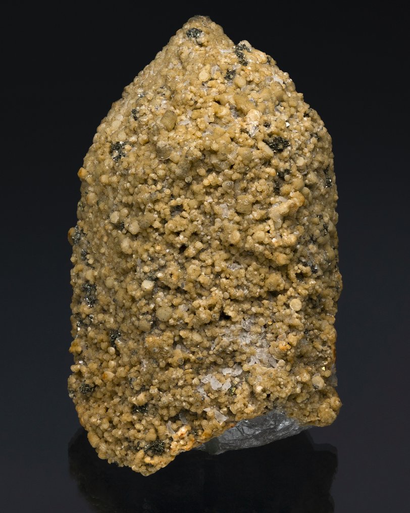 ¡AESTHETIC! ashy grey rock crystal covered by siderite and dolomite crystals and marcasite roses - Height: 8.5 cm - Width: 5.15 cm- 260 g - (1) #1.0