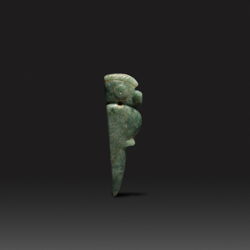 Nicoya - Guanacaste, Jade Aviförmiger Anhänger, ca. 300 - 500 n. Chr. 10 cm. Spanische Exportlizenz. #2.1