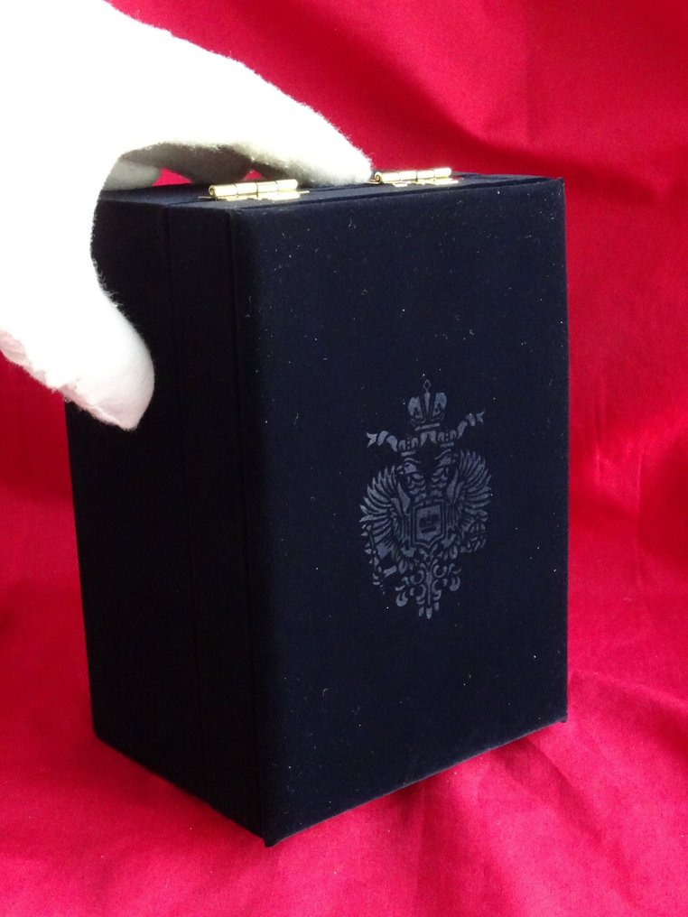 House of Fabergé - Figuuri - Romanov Coronation egg - Certificate of Authenticity and original box - Alkuperäinen laatikko kotkalla, käsin viimeistelty #2.1