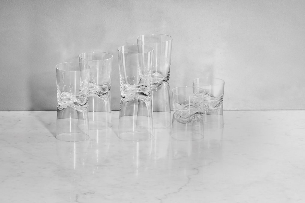 WAVE Glass Collection - two side stackable - Maarten Baptist - Drinking set (12) - 4x Whisky or Wine - 4x Water or Beer - 4x Limo - lead-free crystal glass #4.3