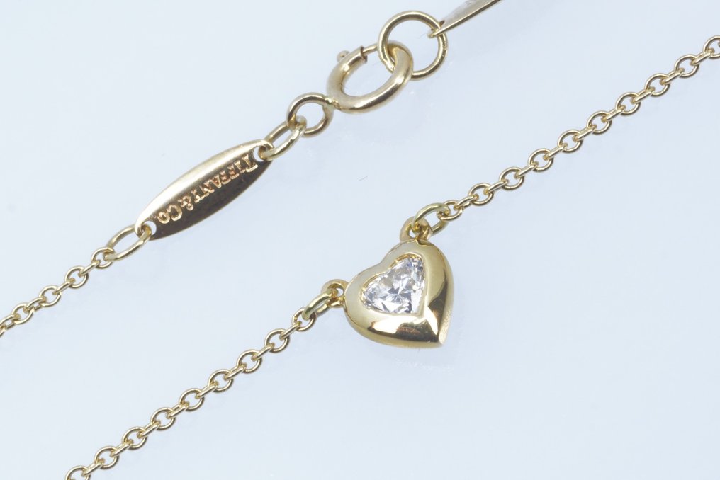 Tiffany & Co. - Naszyjnik - Diamonds by the Yard® Heart Necklace - 0.17ct diamond - 18-karatowe Żółte złoto  #1.1