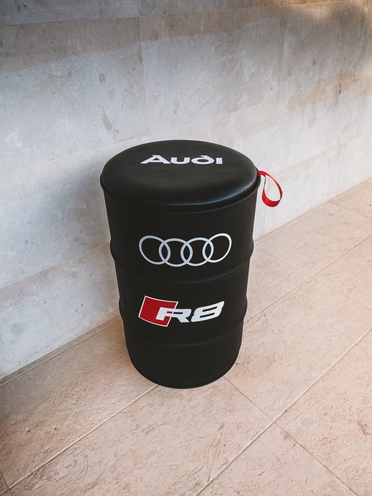 Audi R8 Barrel Chair - PK Werks #2.1