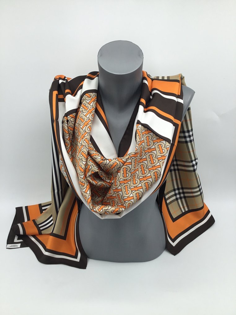 Burberry - TB//archives.  210/70 cm - Stole (Shawl) #1.0