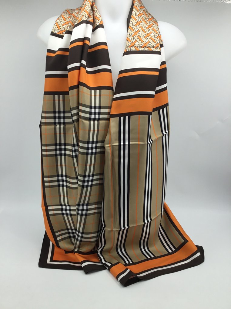 Burberry - TB//archives.  210/70 cm - Stole (Shawl) #3.2