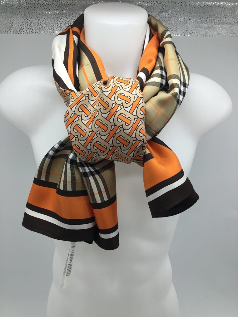 Burberry - TB//archives.  210/70 cm - Stole (Shawl) #4.3