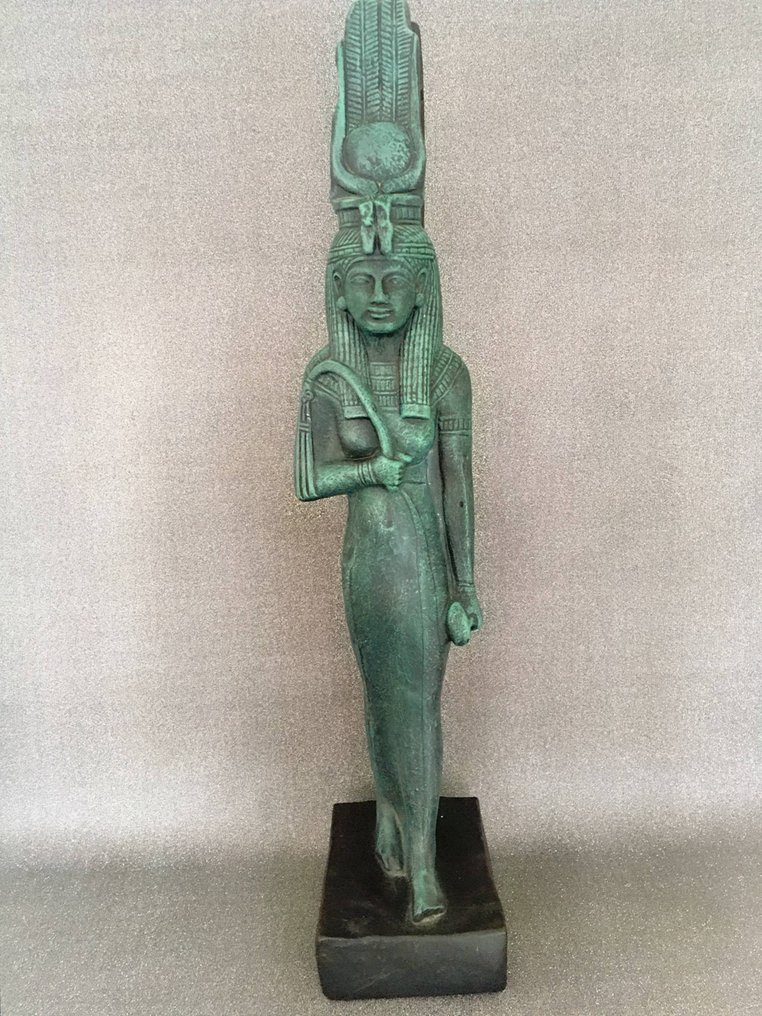 Sculpture, Isis - 63 cm - Resin #1.0